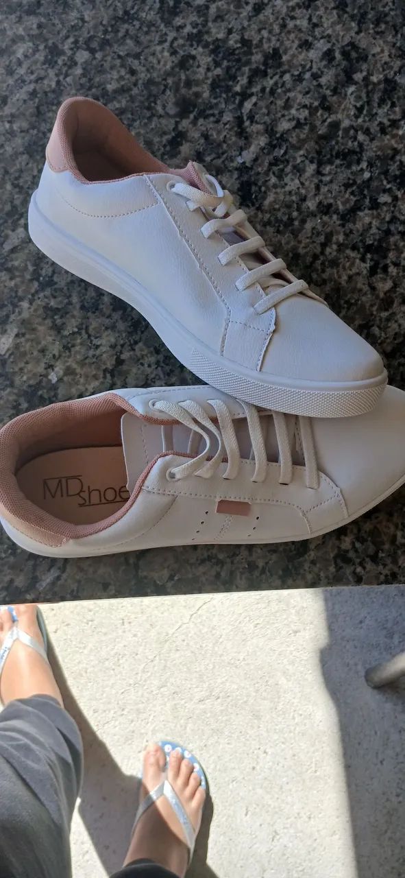 Tênis feminino NOVO 