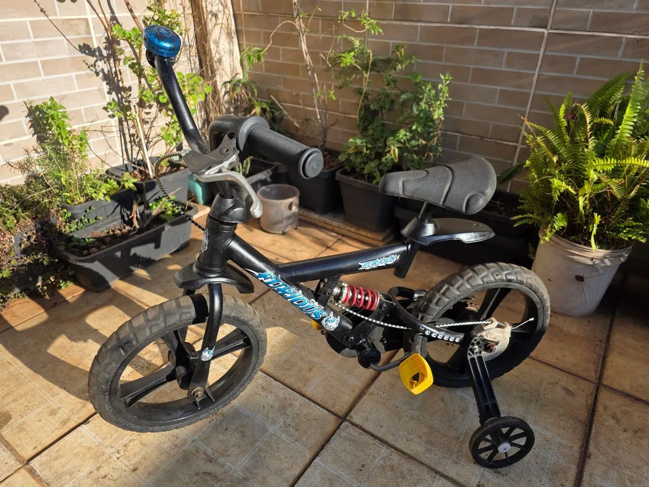 Rara bicicleta Bandeirante customizada aro 16 com mola! - Foto 5