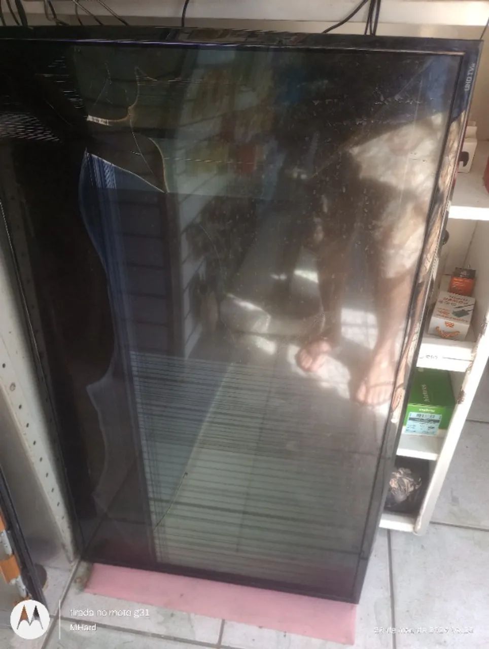 TV LG 49´´ MOD. 49UH6100 Tela Quebrada FUNCIONA NORMALMENTE, APARECE IMAGEM.
