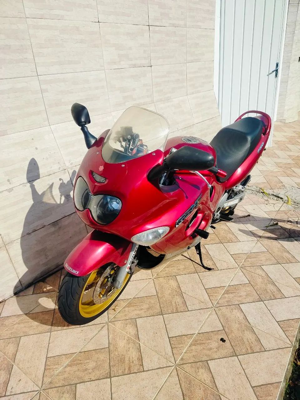 Vendo moto gsx 750f  - Foto 2