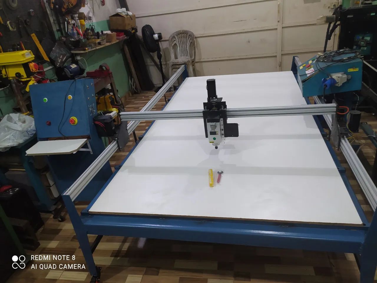 CNC router pra você da comunicação visual chega de espera dias é dias para ter seu projet