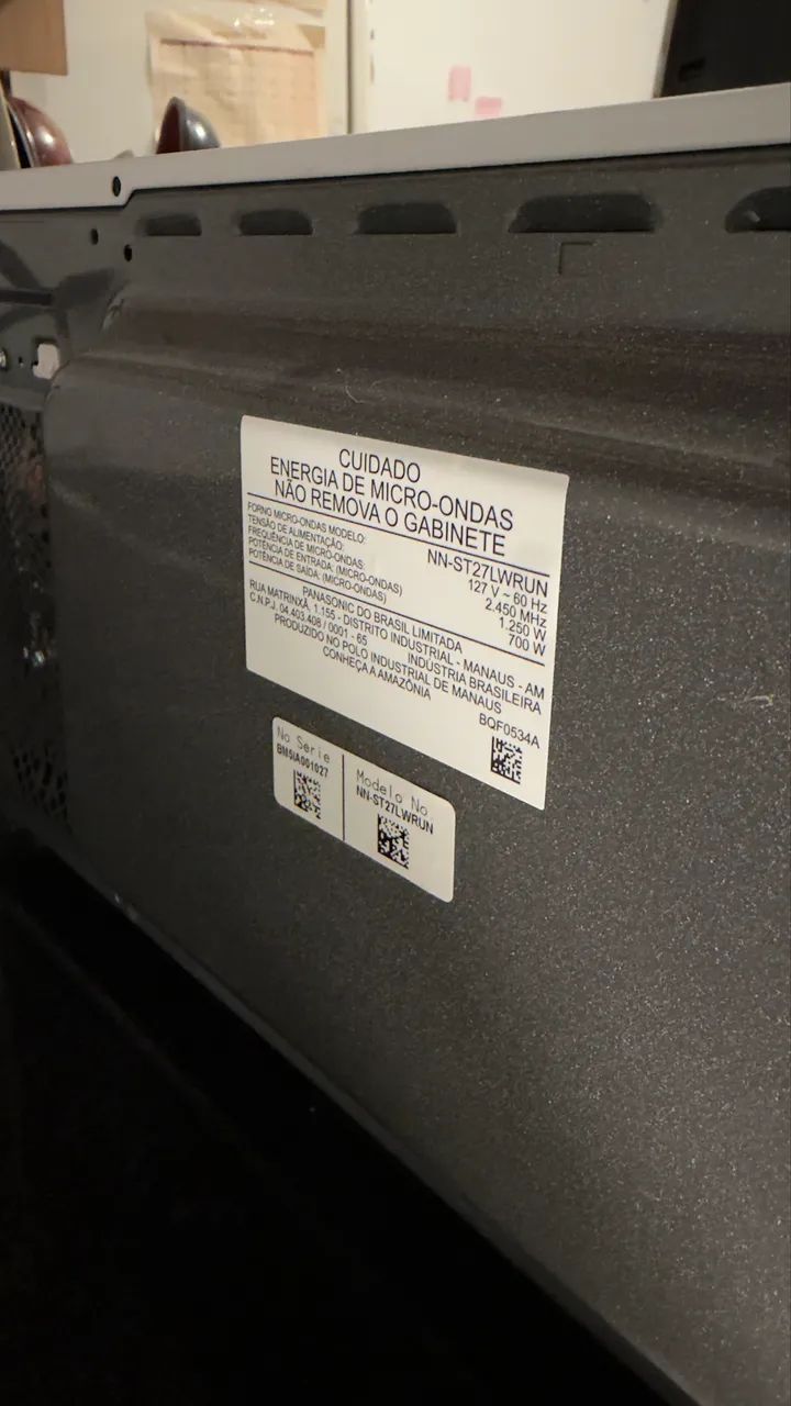 Micro-ondas de Mesa Panasonic com 21 Litros de Capacidade Branco com Porta Espelhada  - Foto 3