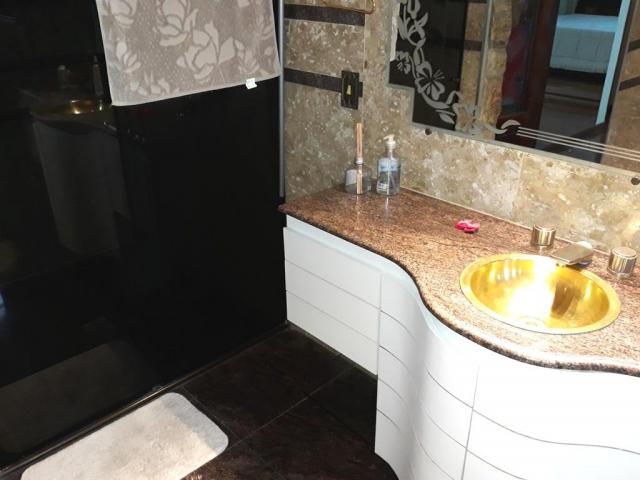 Casa com 3 dormitórios 2 salas, piscina - Foto 18