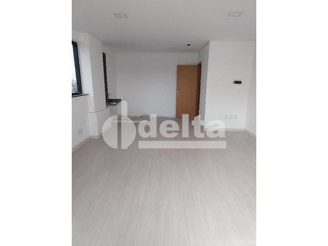 Escritório para alugar em Tibery, Uberlândia cod:603389 - Foto 2