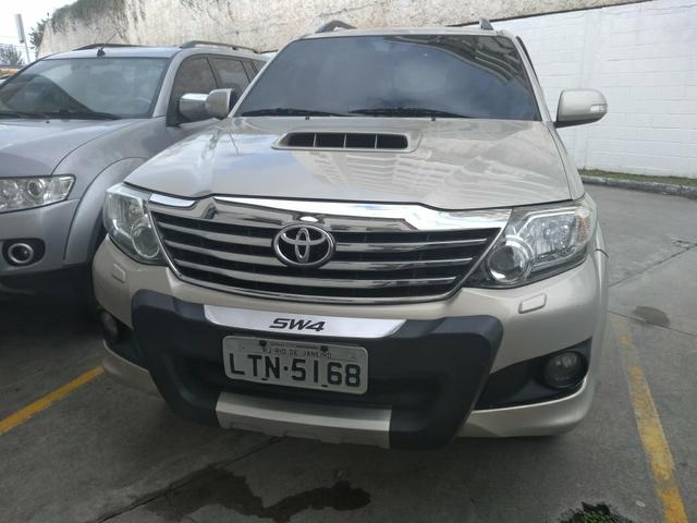 Hilux SW4 Diesel 2013 7Lug * 1 ano de Garantia* Raion Mitsubishi 3504 5000