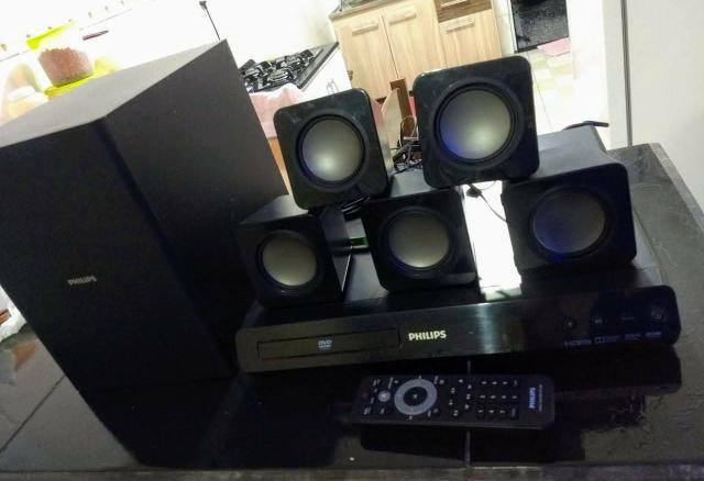 Home Theater Philips HTD3509X/78 HDMI USB 300W 5.1