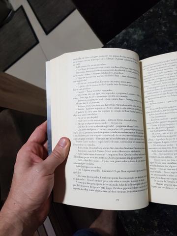 A Guerra dos Tronos Livro Um - Foto 3