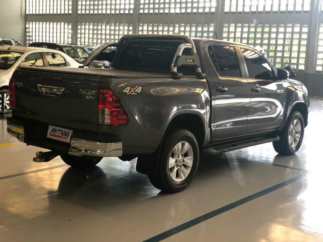 Hilux srv 2.8 diesel 4x4 (2018) extra!! - Foto 4