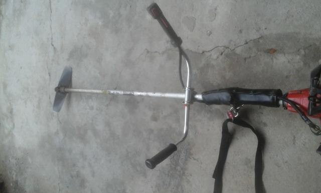 Vendo uma rosadeira a gasolina - Foto 3