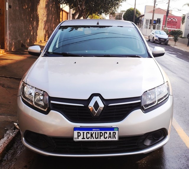 RENAULT LOGAN
