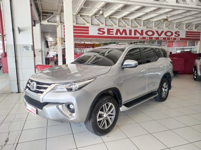 HILUX SW4 SRX 7L 4X4 AUT