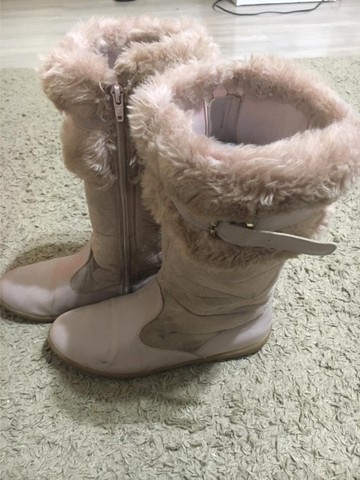 Bota Rosa Infantil Feminina Nº 35 - Ótimo Estado - Artigos infantis -  Jardim Califórnia, Ribeirão Preto 1002752397 | OLX