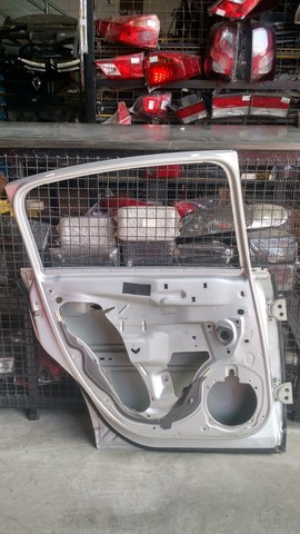 Porta Traseira Esquerda Citroen C4 Hatch 2010 - Foto 4