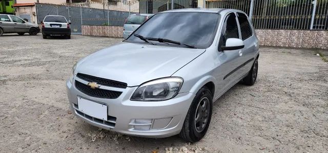 Celta 2013 LT 1.0 4 portas completo flex 