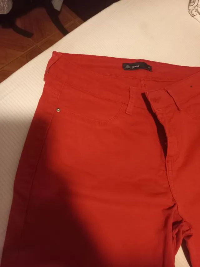 Calça jeans vermelha 40 - Foto 2