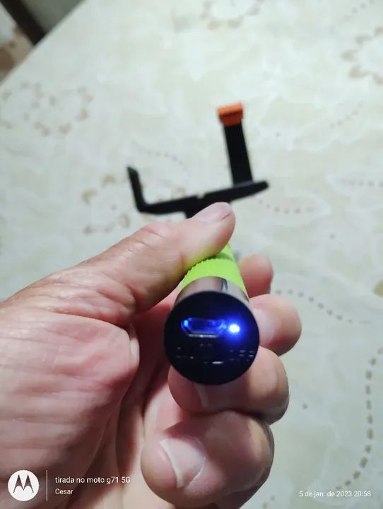 Selfie Stick Extensível para Celular - Novo! - Foto 2