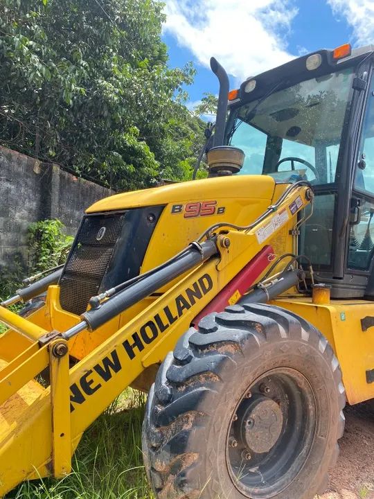 Retroscavadeira New Holland 2022 - Foto 3
