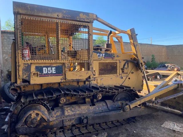 Esteira Cat D5E Particular 