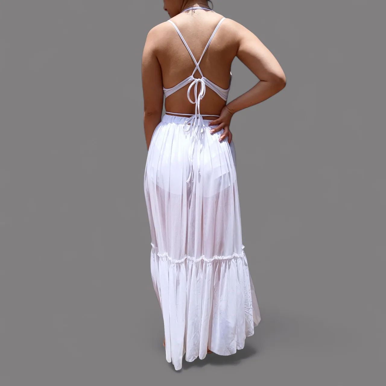 Vestido/ Saida de Praia Longa Branco de Tule da Liebe - Foto 2