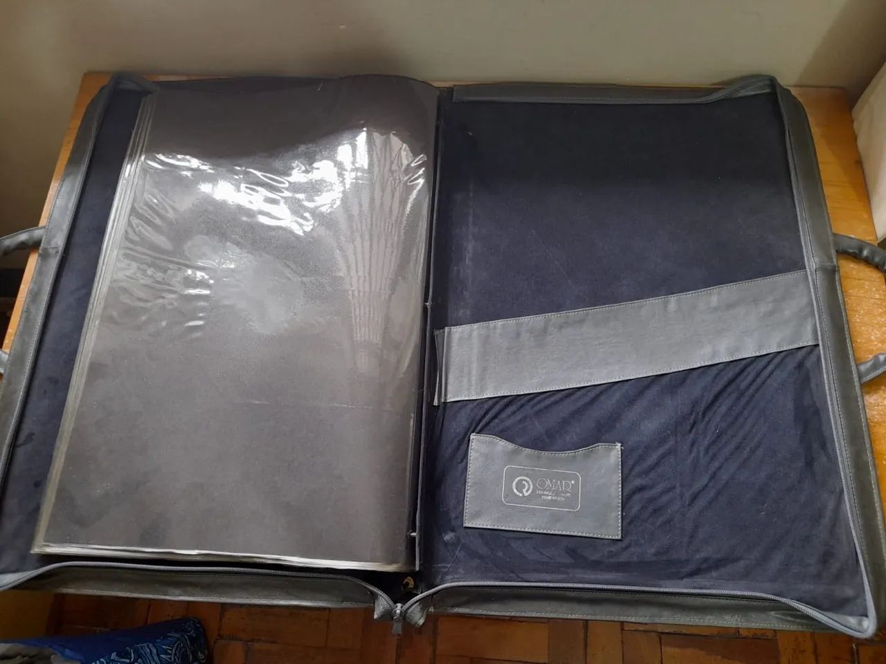 Vendo pasta de couro cinza com 8 divisórias - Foto 3