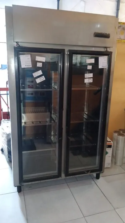 Cervejeira 2 portas pronta entrega, temperatura -8 graus.