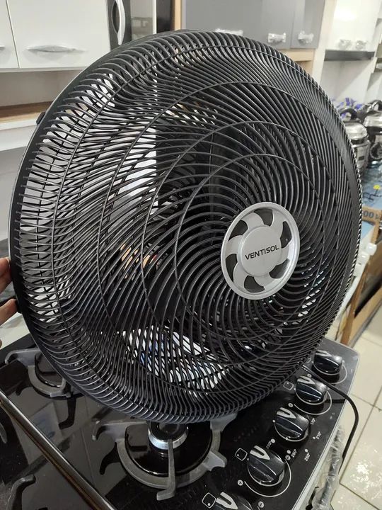 Ventilador de parede 50cm oscilante grades de plástico  - Foto 3