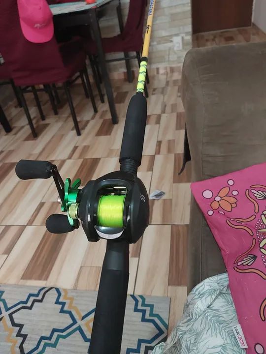 Kit Pesca Completo Tamba Carretilha com Vara 2.00m 50 Libras com Linha 0.37, nunca usado