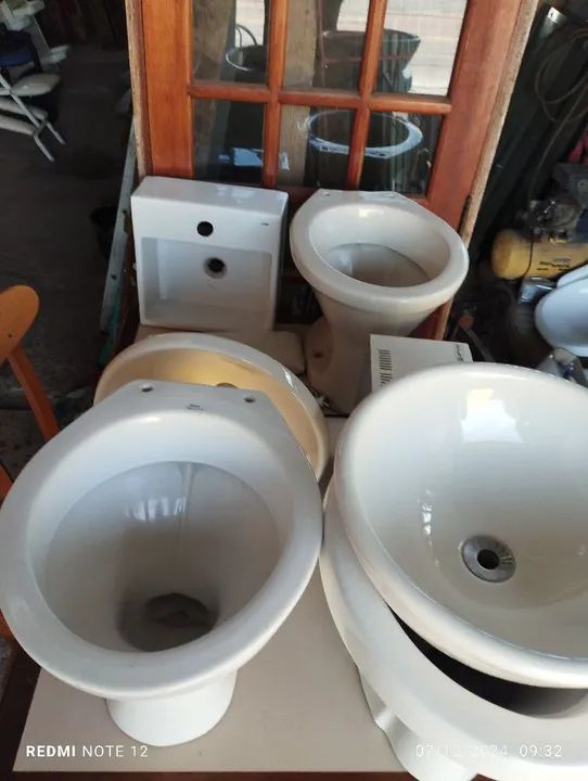 Vasos Sanitários Usados - Diversos Modelos - Foto 2