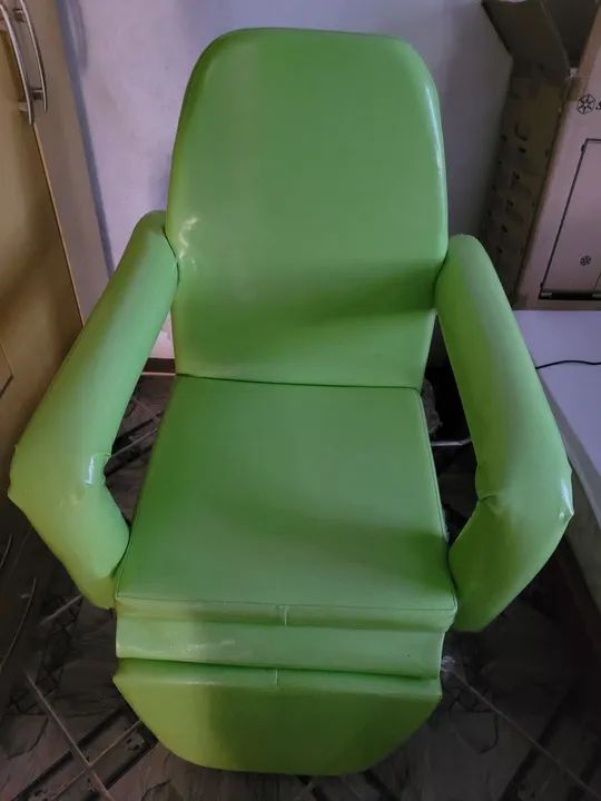 Poltrona hospitalar reclinável - Foto 2