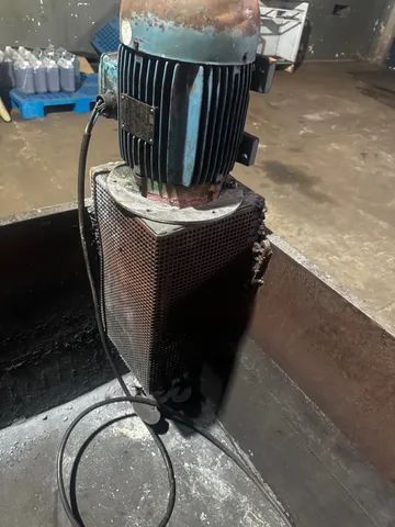 Tanque de aço - 500 litros - com resistencia para aquecer e motor com elice - Foto 6