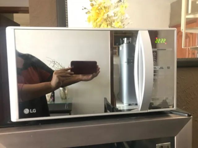 Microondas LG Espelhado pintura em Inox com Grill 30 litros  - Foto 5