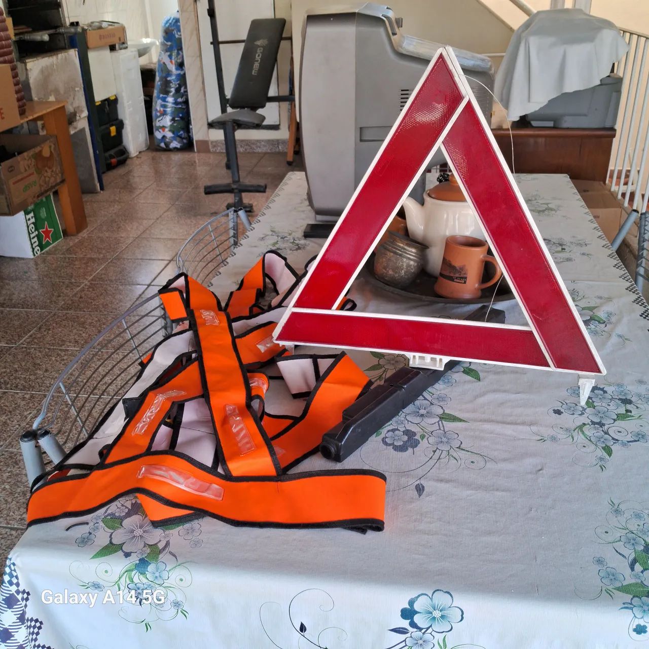 Triângulo de sinalização para veículos  - Foto 2