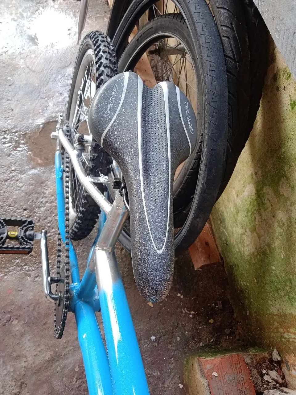 Bicicleta de aro 20 em excelente estado de conservação  - Foto 2