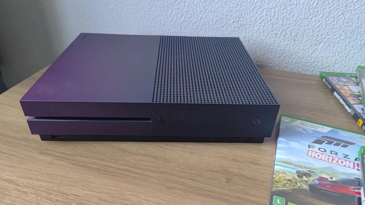Xbox One S Roxo 1TB (Versão Limitada)+ Jogos - Foto 2