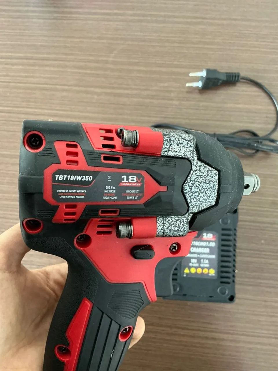 chave de impacto a bateria Toyama TBT18IW350-K - Ferramentas de