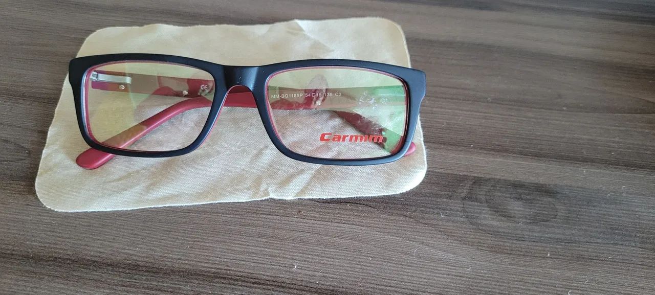 Vendo armação de óculos unisex - Foto 5