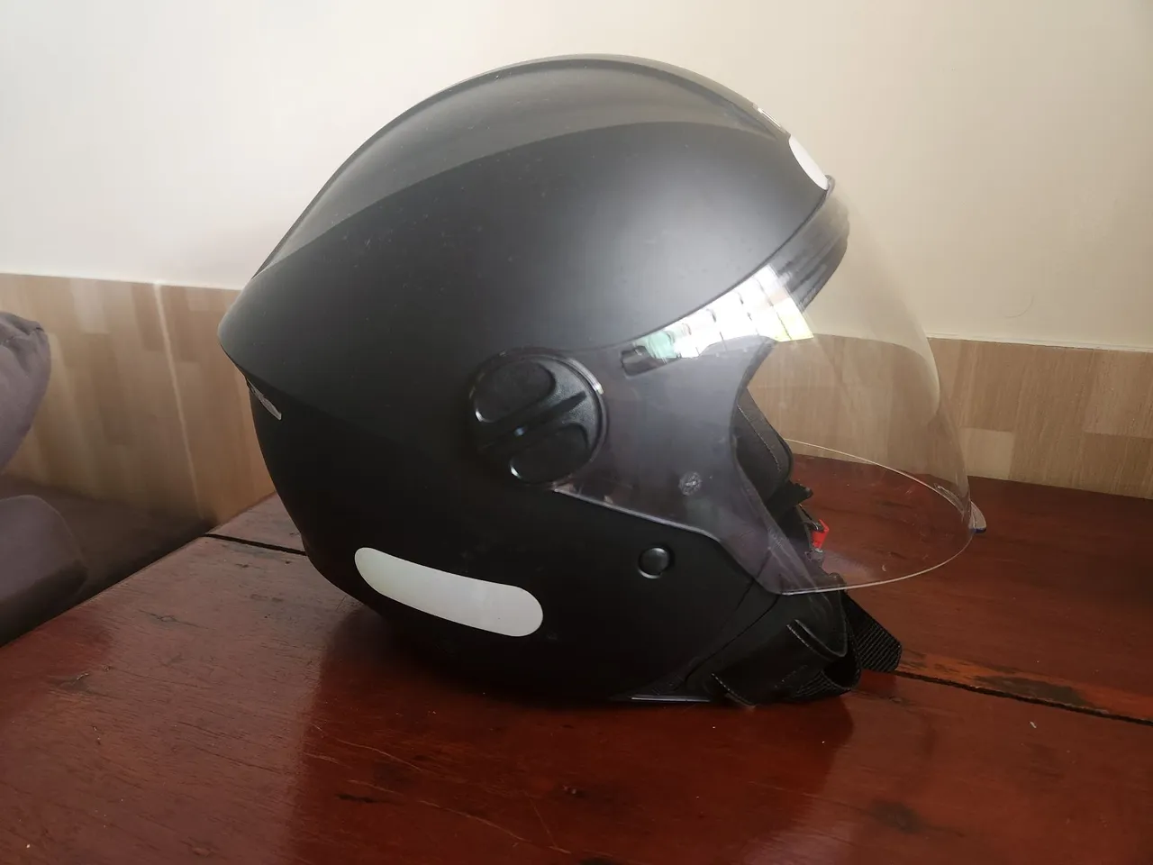 Capacete Scooter Preto com Viseira