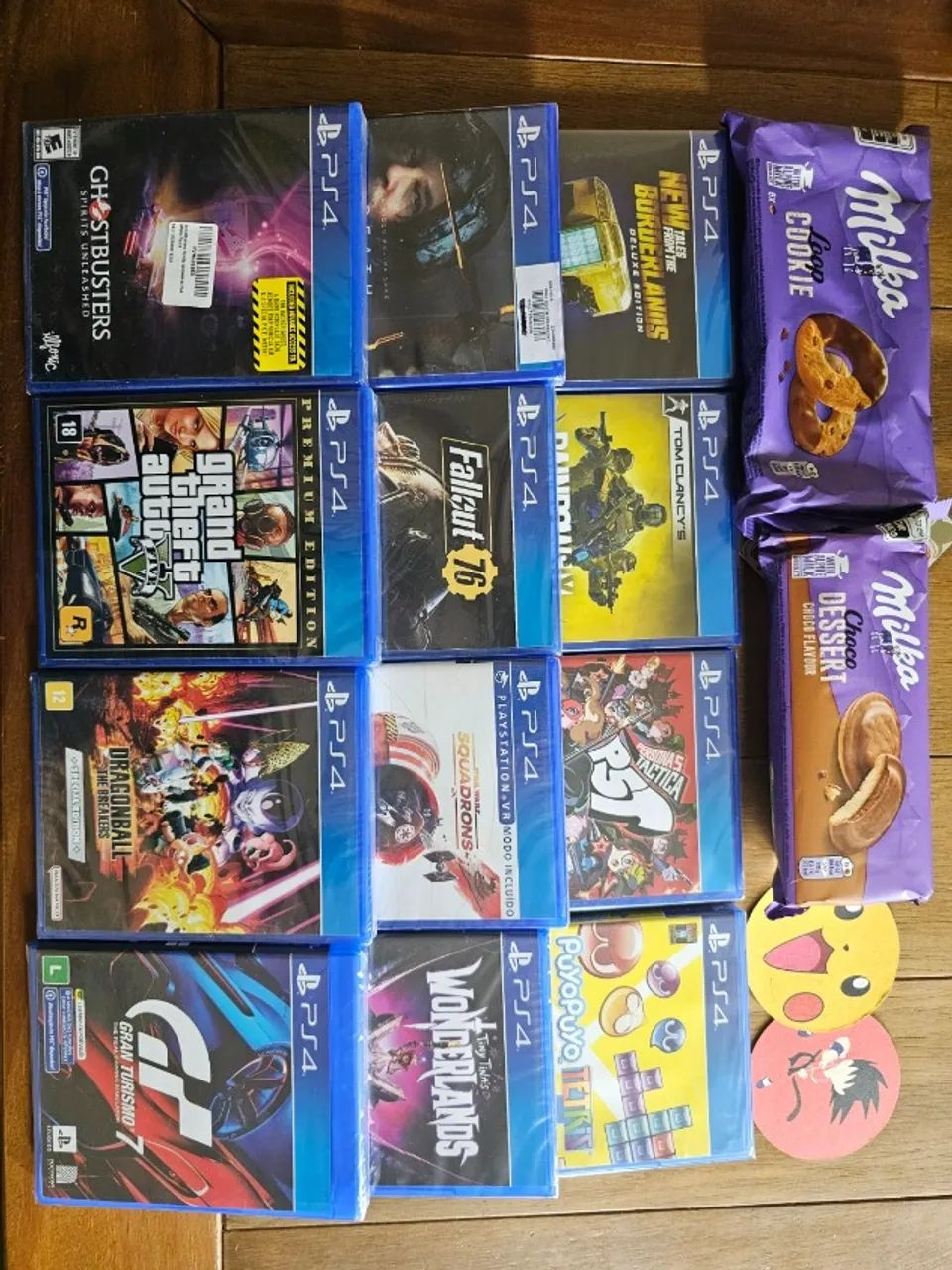 Kit 12 Jogos Ps4 Gta Gran turismo Persona Ghost + Brinde Milka Incrível