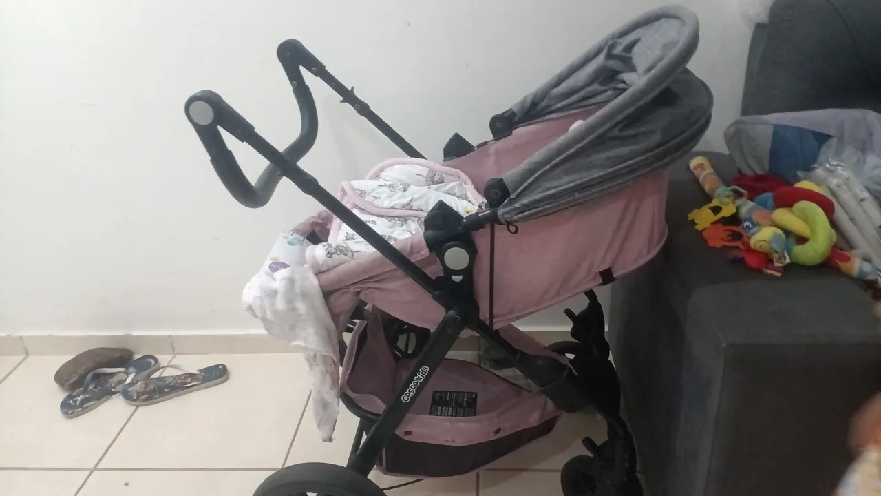 Carrinho de Bebê Cosco Kids travel poppy