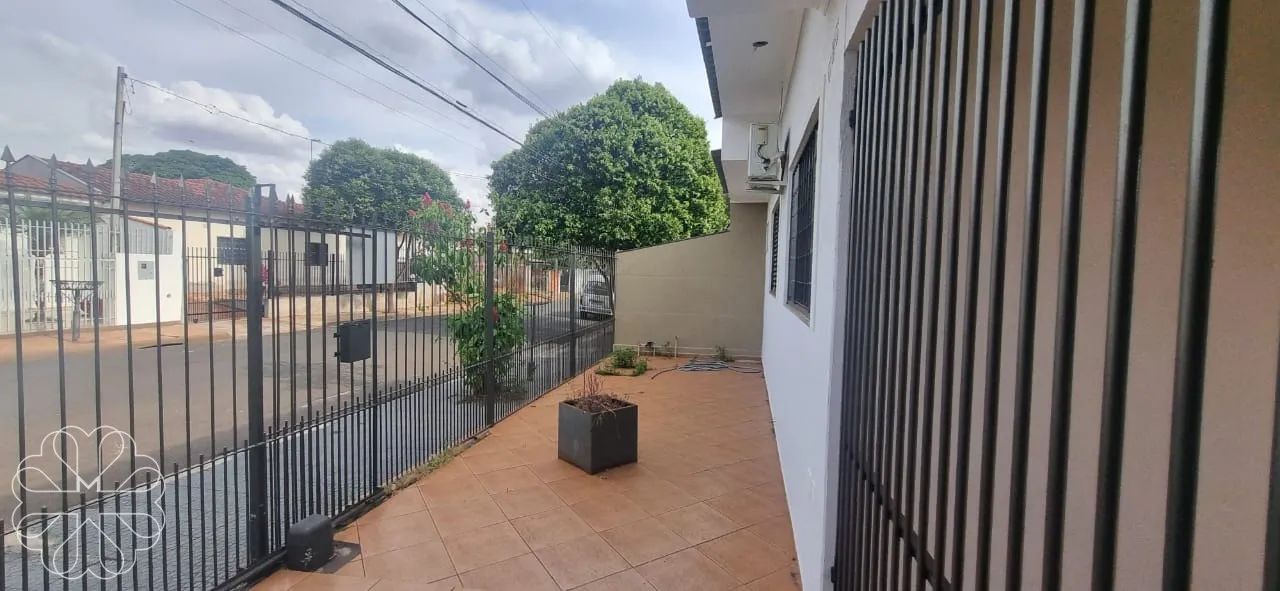Excelente Casa no Jardim Liberdade Maringá - Foto 4