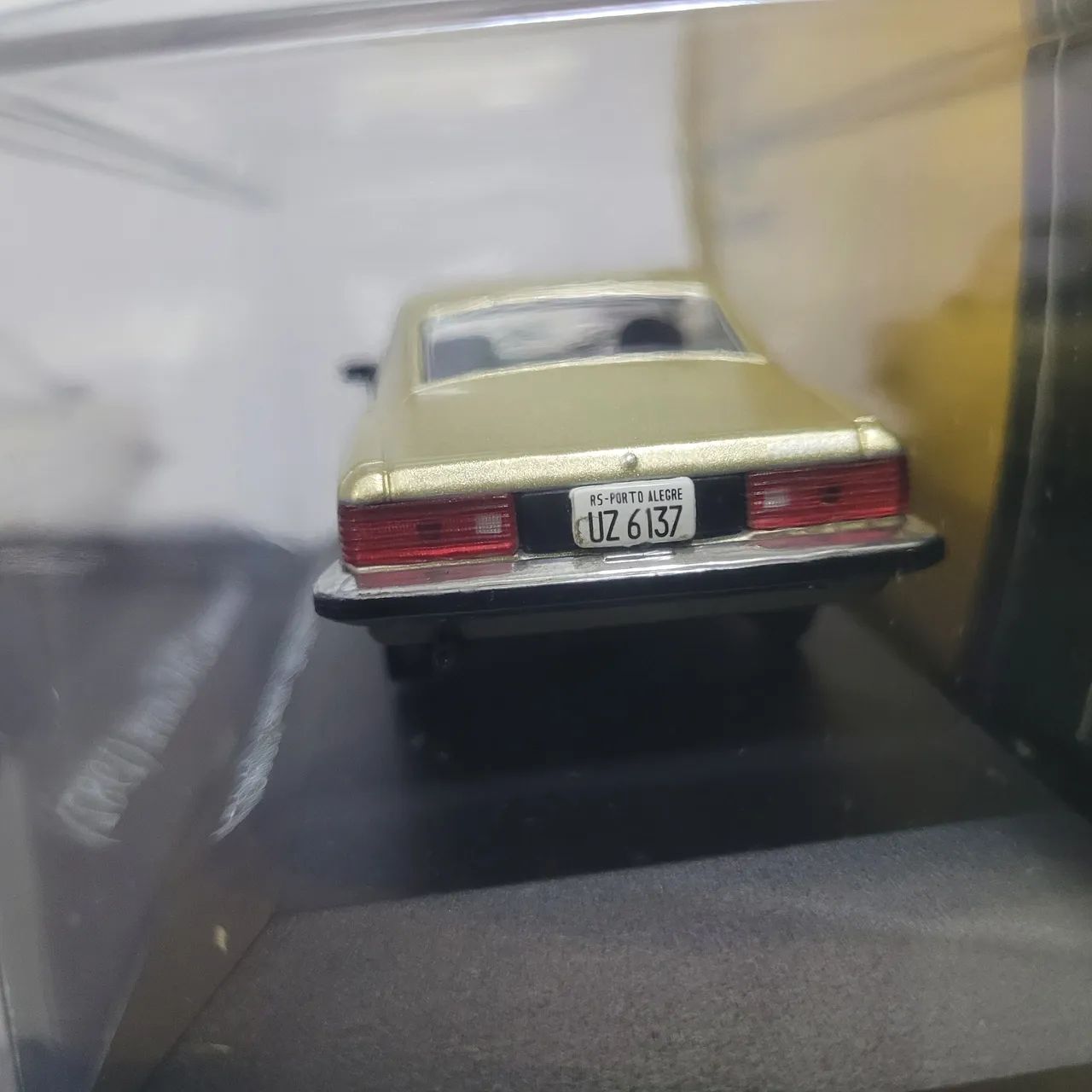 Miniatura Chevrolet Comodoro 250 Coupe (1982) - Foto 3