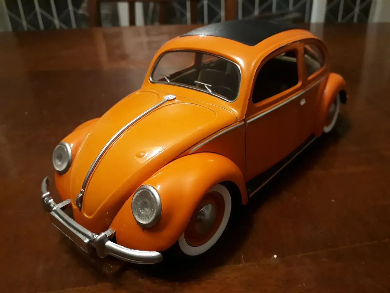 Fusca da Marjorette escala 1/17 em metal