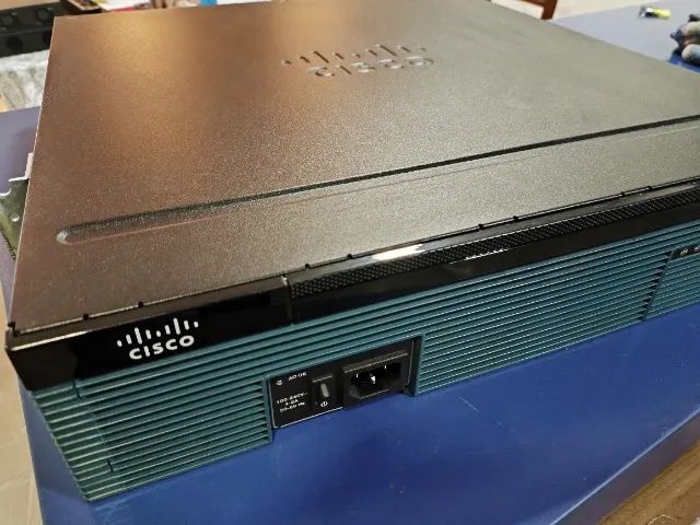 Cisco 2900 Series Router64374416442882121
