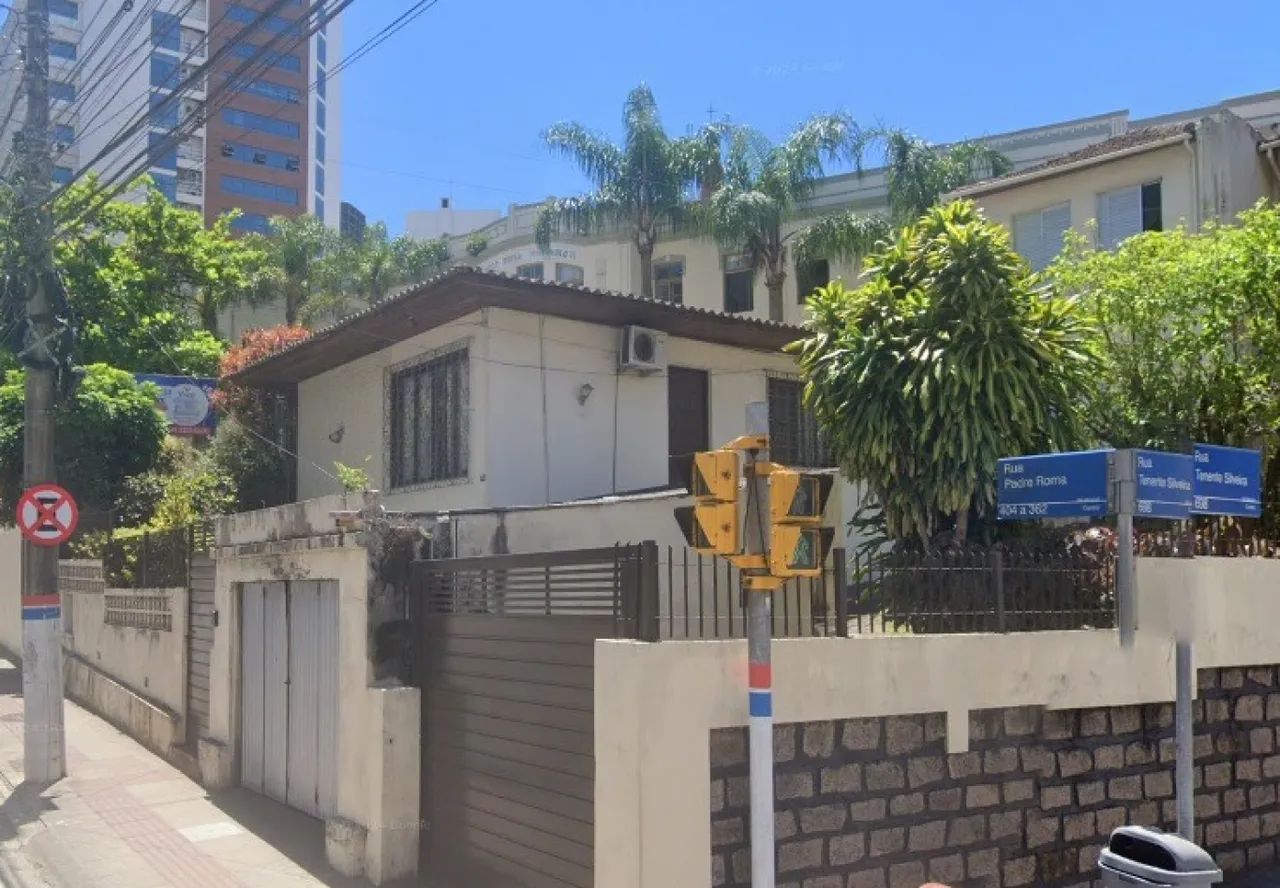 Venda COM EXCLUSIVIDADE- 3 lotes, totalizando 404 m² no coração do centro de Florianópolis