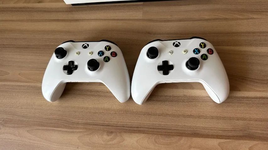 Xbox One S 1TB - Foto 3
