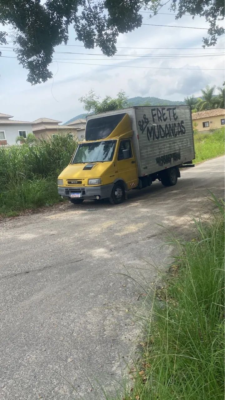 Caminhão Baú para Mudanças - Frete