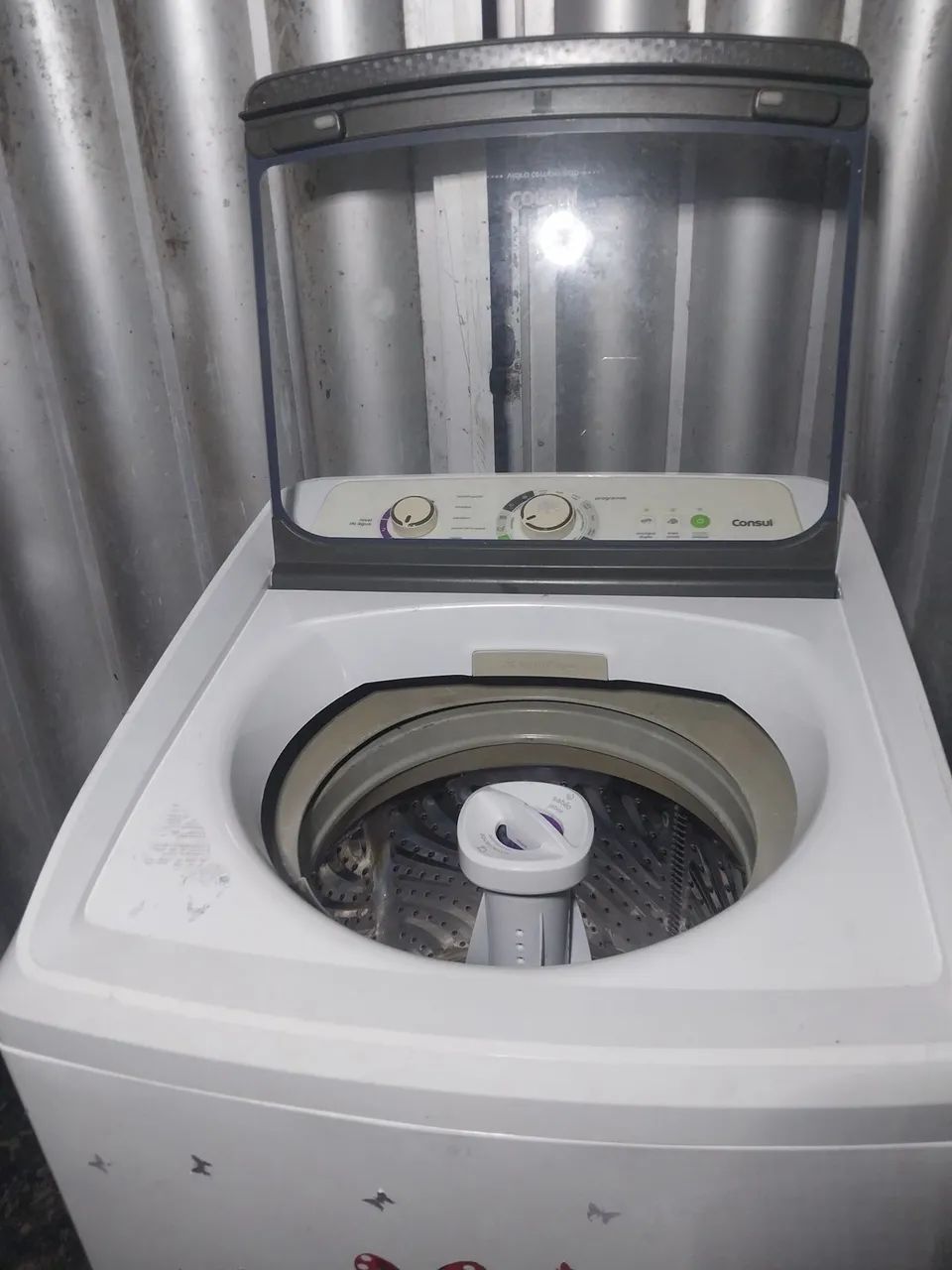 Máquina de lavar roupas cônsul 12kg. 