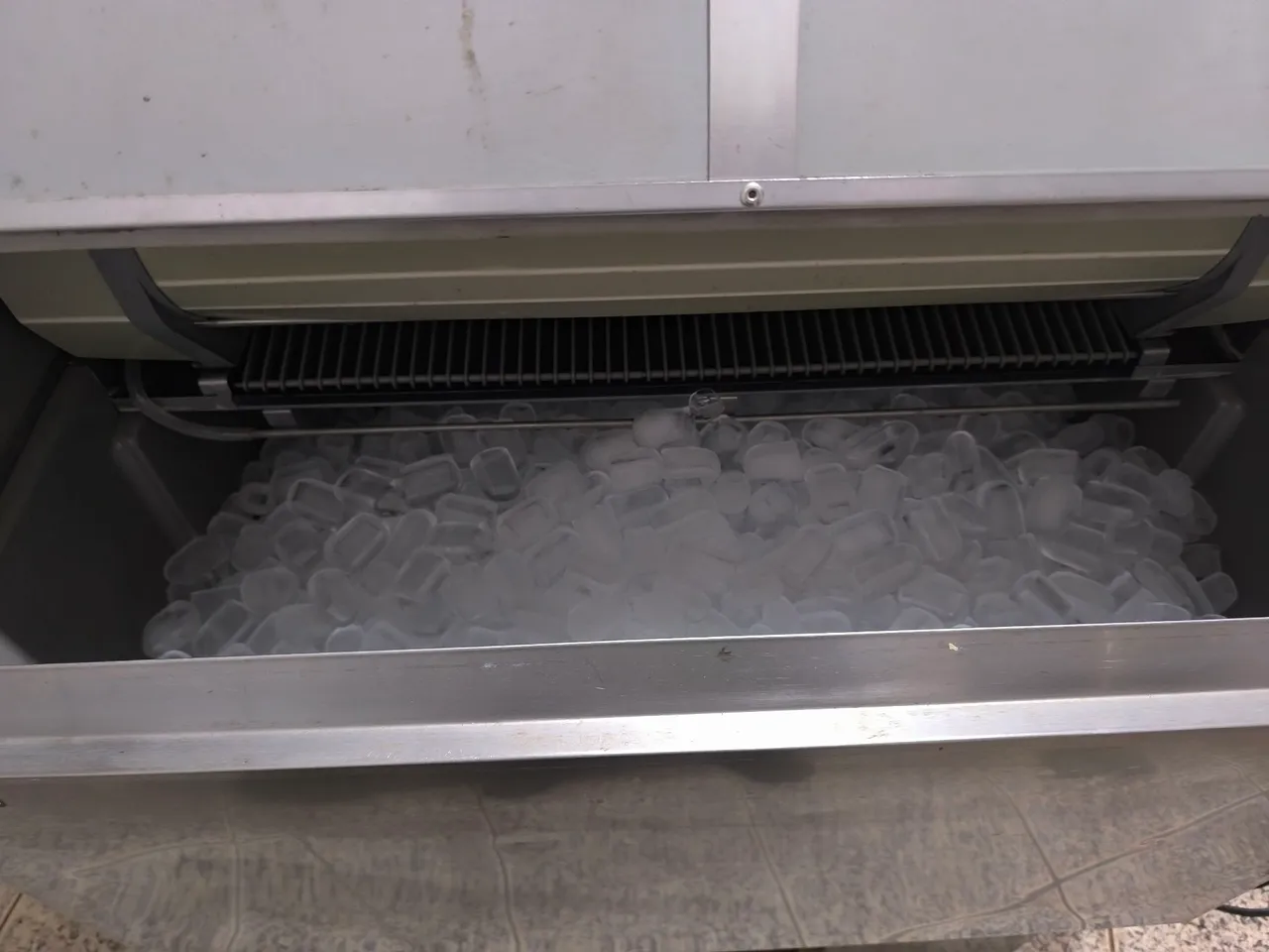 Máquina de Gelo Everest 100kg