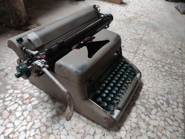 Máquina de Escrever - Smith Corona 1940 - Foto 4