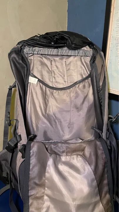 Mochila Deuter Quantum 70+10 Original - Foto 6